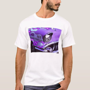 Oldtimer: Chevrolet met brandende motorkap T-shirt