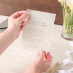 Olga Ivoor en gouden moderne bruiloft Vellum Uitnodigingen<br><div class="desc">Moderne huwelijksuitnodigingen met een schoon en eenvoudig ontwerp met gedurfde lettertypen.</div>