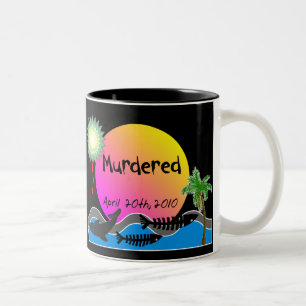 Olieramp met T-shirts en producten Tweekleurige Koffiemok