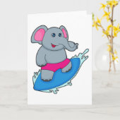Olifant als surfer met surfplank kaart (Gele Bloem)