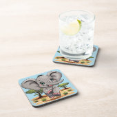 Olifant Baby springt vrolijk in Afrikaanse savanne Bier Onderzetter (Rechterzijde)