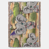 Olifant Baby springt vrolijk in Afrikaanse savanne Deken (Voorkant Verticaal)