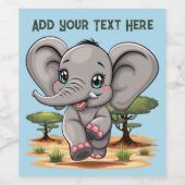 Olifant Baby springt vrolijk in Afrikaanse savanne Wijn Etiket (Enkel label)