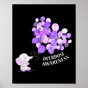 Olifant blaast leeuwen op bewustzijn van overdosis poster