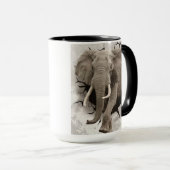 Olifant breekt door muur mok (Voorkant rechts)