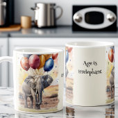 Olifant en ballonnen spelen op woorden grappige ve koffiemok