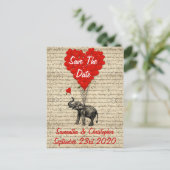 Olifant en rood hart slaan de datum op aankondigingskaart (Staand voorkant)