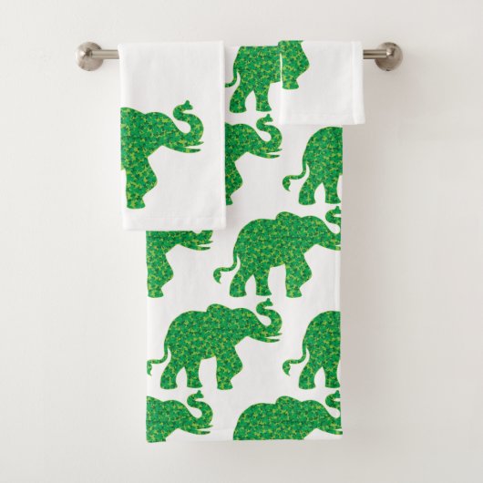 Olifant gemaakt van Shamrocks Bad Handdoek (Insitu)