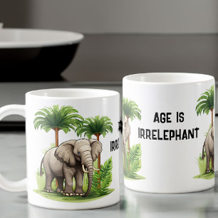 Olifant in Jungle Woordspeling Grappige Verjaardag Koffiemok