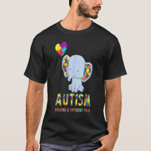 Olifant loopt een ander pad voor bewustwording van t-shirt