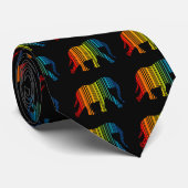 Olifant met kleurenstreepjescode stropdas (Opgerold)