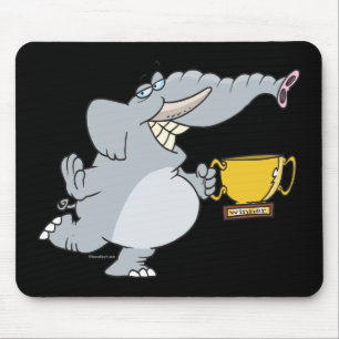 olifant met winnende trofee cartoon muismat