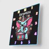 Olifanten drummen op de kermis vierkante klok (Hoek)