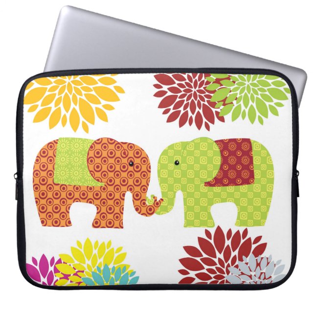  olifanten in Love Holding Trunks Flowers Laptop Sleeve (Voorkant)