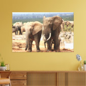 Olifanten naast Canvas omlijst