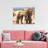 Olifanten naast Canvas omlijst Afdruk (Insitu (Woonkamer))
