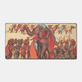 Olifanten optreden met vrouwen en trainers. bureaumat (Voorkant)