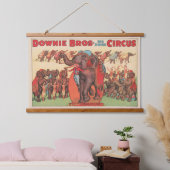 Olifanten optreden met vrouwen en trainers. hangend wandkleed (Slaapkamer)