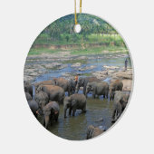 Olifanten zwemmen in Sri Lanka Keramisch Ornament (Links)