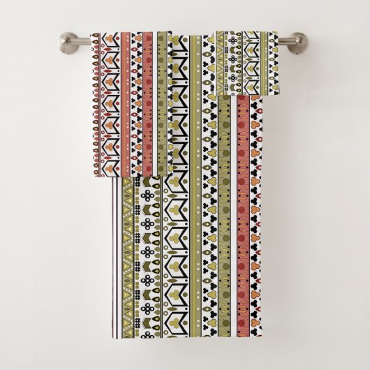 Olijf- en bruine geometrische etnische ornament bad handdoek (Insitu)