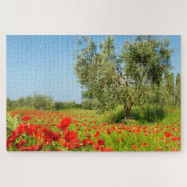 Olijfboom in het papaverveld in de zomer legpuzzel