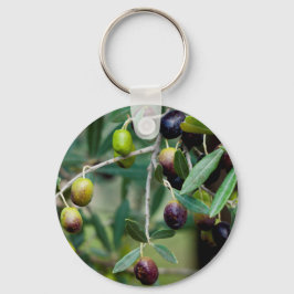 Olijffruit dat aan de boom groeit sleutelhanger