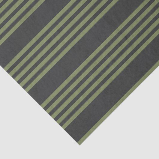 Olijfgroen en houtskool met vijf strepen tissuepapier (Detail)