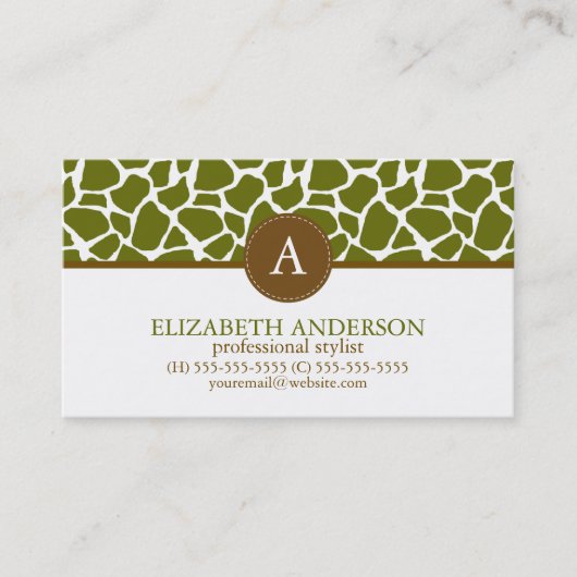 Olijfgroen Giraffe Patroonmonogram Visitekaartje (Voorkant)