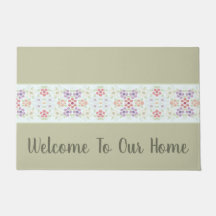 Olijfgroen typografie met pastelbloem