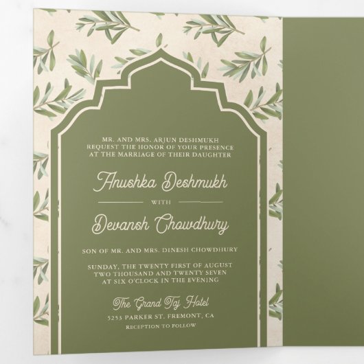 Olijfgroene bladeren Alles in een Indiase bruiloft Drieluik Uitnodiging (Binnenzijde eerst)