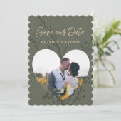 Olijfgroene moderne foto-hartframe Save The Date Kaart (Staand voorkant)