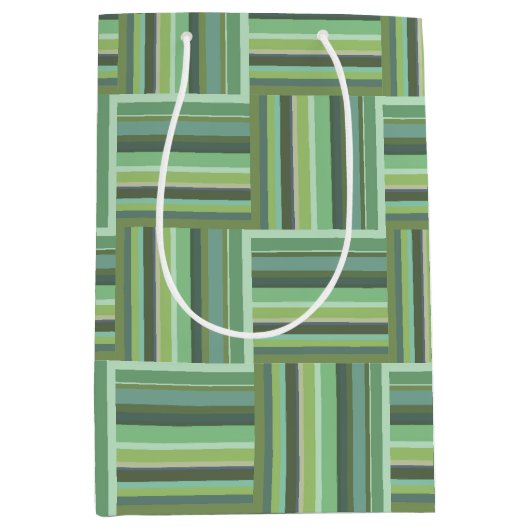 Olijfgroene strepen weefpatroon medium cadeauzakje (Voorkant)