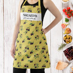 Olive Branch, Restaurant Chef Cook's Custom Name Schort<br><div class="desc">Vun-platform met een patroon van handgetekende olijftakken en twee regels aangepaste tekst. Voeg de naam van een persoon, de naam van je moeder of oma, een restaurantnaam, café of winkelnaam toe of verwijder de tekst en rechthoek en gebruik gewoon het patroon. Ideaal voor Griekse en Italiaanse restaurants, aankomende chef-koks, verjaardagsfeestjes,...</div>