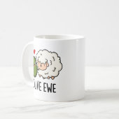 Olive Ewe Funny Love Pun Koffiemok (Voorkant links)