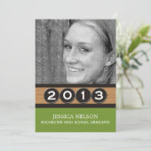 Olive Green Classy Keys Afstuderen Invitation Kaart (Staand voorkant)