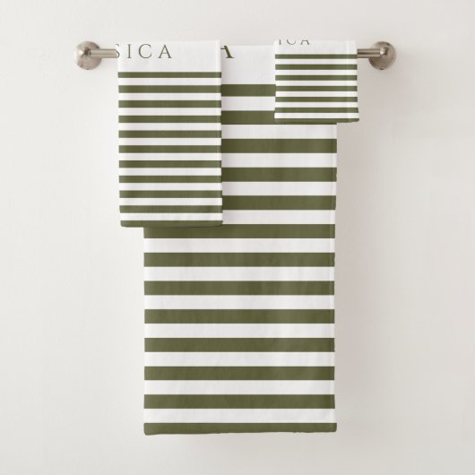 Olive Green Farmhouse Stripe Pattern Gepersonalise Bad Handdoek (Insitu)