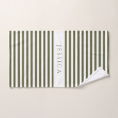 Olive Green Farmhouse Stripe Pattern Gepersonalise Bad Handdoek (Handdoek)