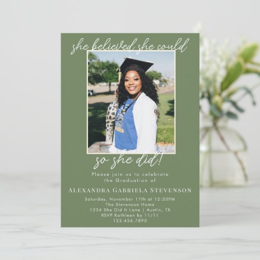 Olive Green Simple 2 Photo Script Graduation Kaart (Staand voorkant)