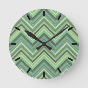Olive green zigzag stripes ronde klok