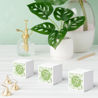 Olive Leaves and Initial Favor Box Bedankdoosjes