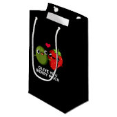 Olive You Berry Much Funny Fruit Pun Dark BG Klein Cadeauzakje (Voorkant Gekanteld)