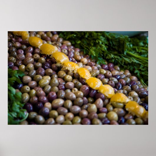 Olives Displayed At Market Poster (Voorkant)