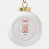 Olivia | Aangepaste Roze Teddybeer Nursery Design Keramische Bal Ornament (Voorkant)