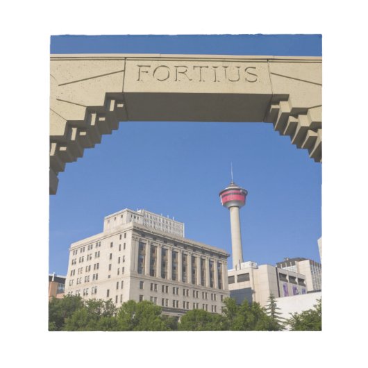 Olympic Plaza en Calgary Tower, Alberta, Canada Notitieblok (Voorkant)