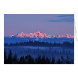 Olympisch gebergte op zonsopgang