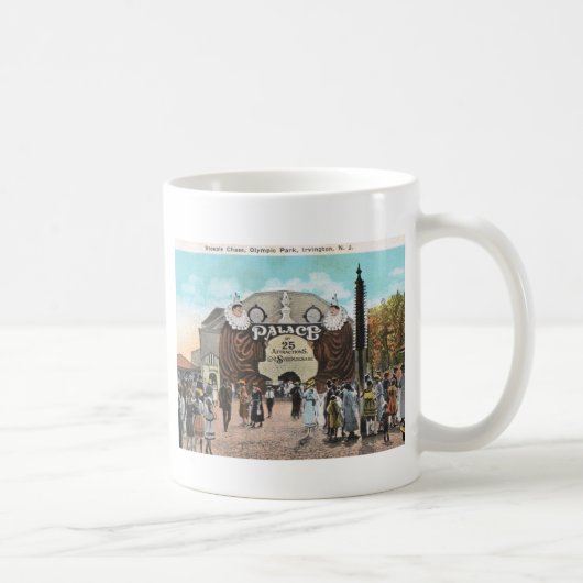 Olympisch Park, Irvington, New Jersey  Koffiemok (Rechts)