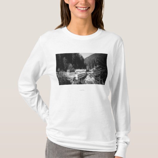 Olympische Hot Springs, WA Lodge Uitzicht Foto #2 T-shirt (Voorkant)