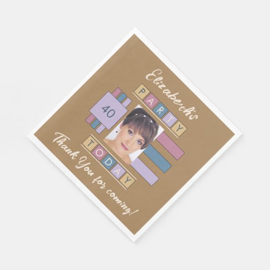 Om het even welke leeftijd voeg fotonaam bruin ver servet (Hoek)