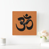 Om in een zee oranje golven vierkante klok (Huis)