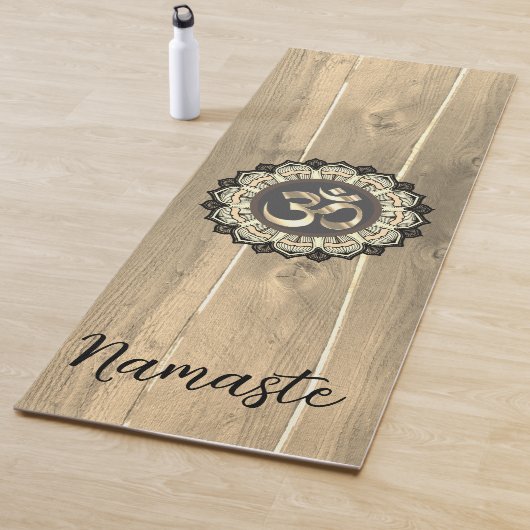 OM Mandala op hout Namaste Rustic Yogamat (In situ)